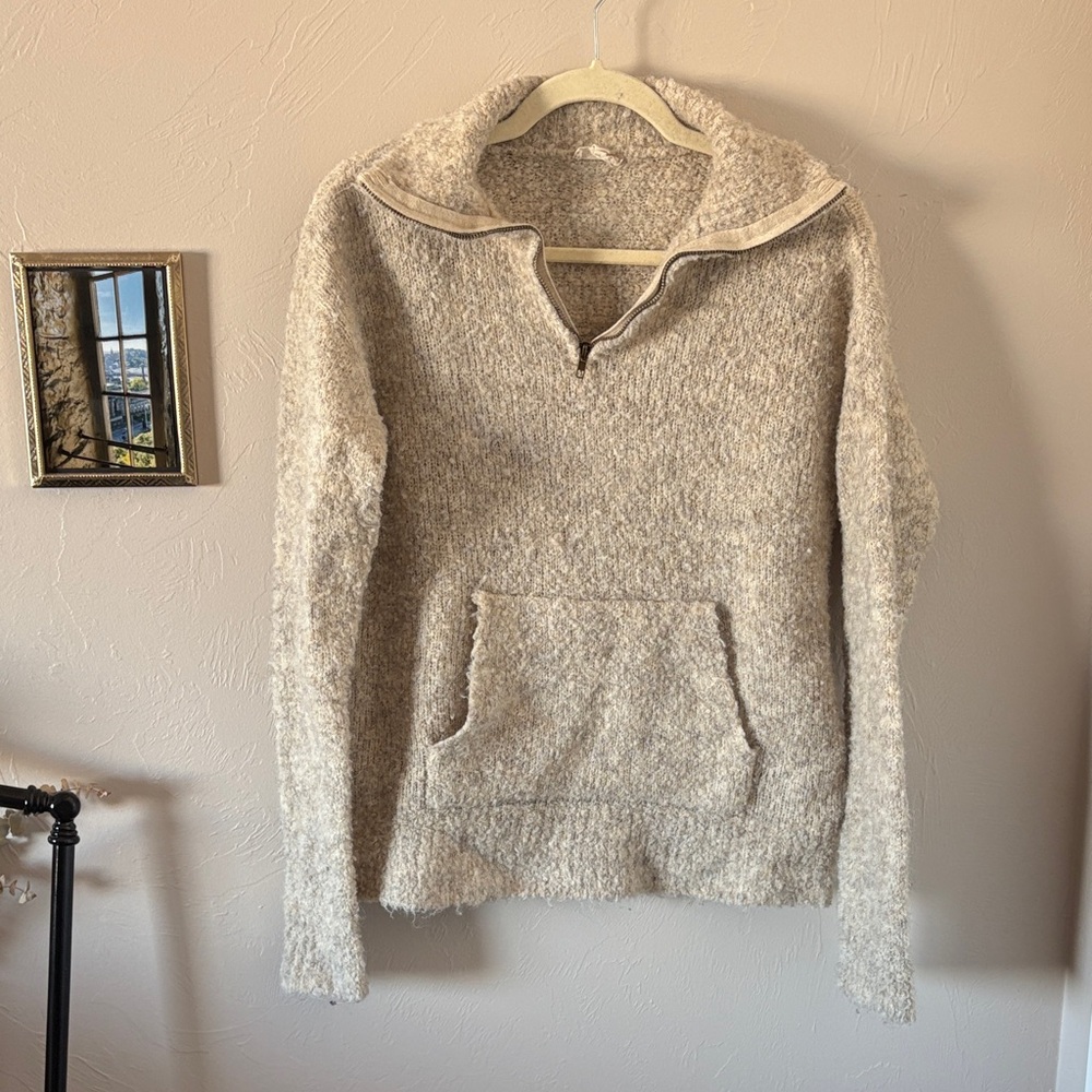 Hem & Thread Textured Cream Sweater
